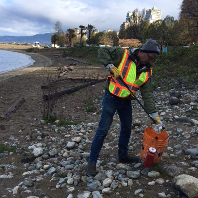 ParkBoard's tweet photo. Sunset Park Field will be closed for up to 10 weeks after 4/20 event. #VanParkBoard staff continue with clean up this morning. Caution to park users: there is still event debris on field. We will erect fencing and close field for major rehabilitation today. https://t.co/olgdIA8ORm
