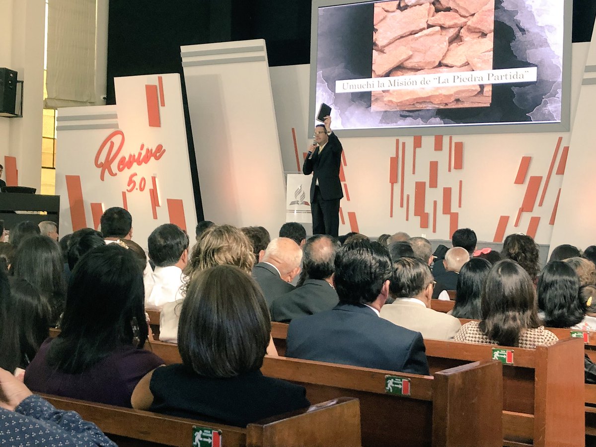 NuevoTiempoPeru's tweet photo. “Dios trae bendición y cura”. Pr. @BogerJr #Revive5 https://t.co/OEeVQkOB6n