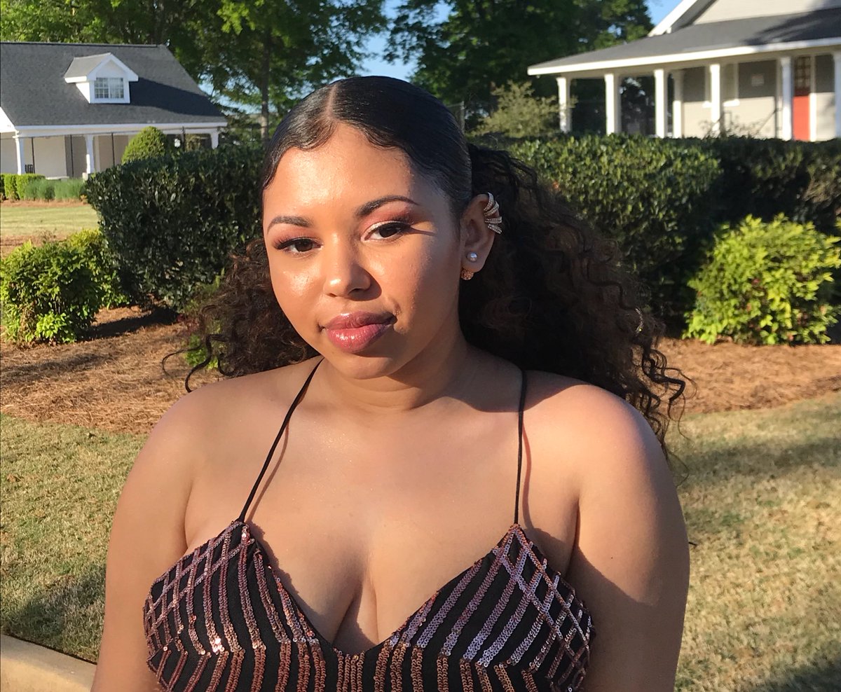 mriethemulatto's tweet photo. #Prom2018 #thegreatslay #pearlD #driptown #passthedutch #nofilterneeded https://t.co/P6sIm0exd9