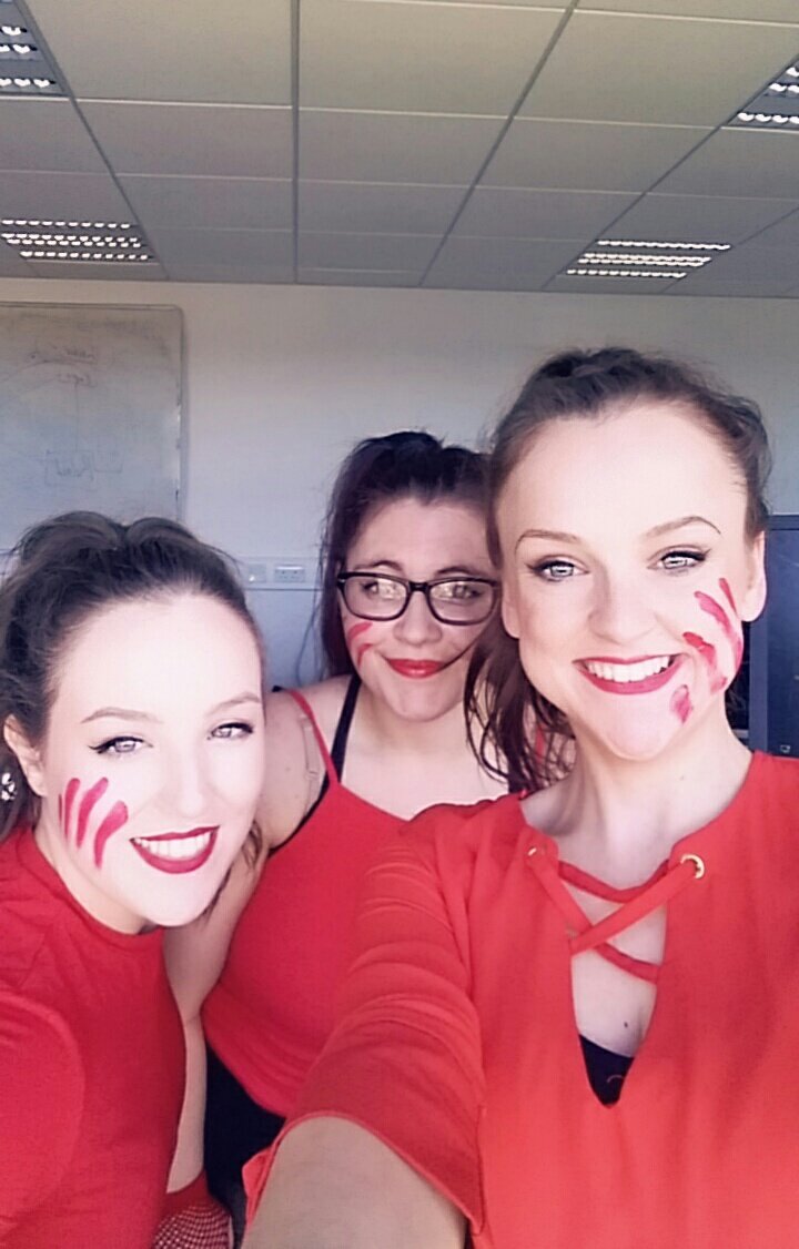 katie_riddoch's tweet photo. Had a blast representing @BangorUni at Varsity this weekend (Bangor Uni and Aber Uni compete in all sports). Awaiting the final results!! 💚💛 #AberVsBangor #BUDance #Backstage https://t.co/OPWIkAlZlP