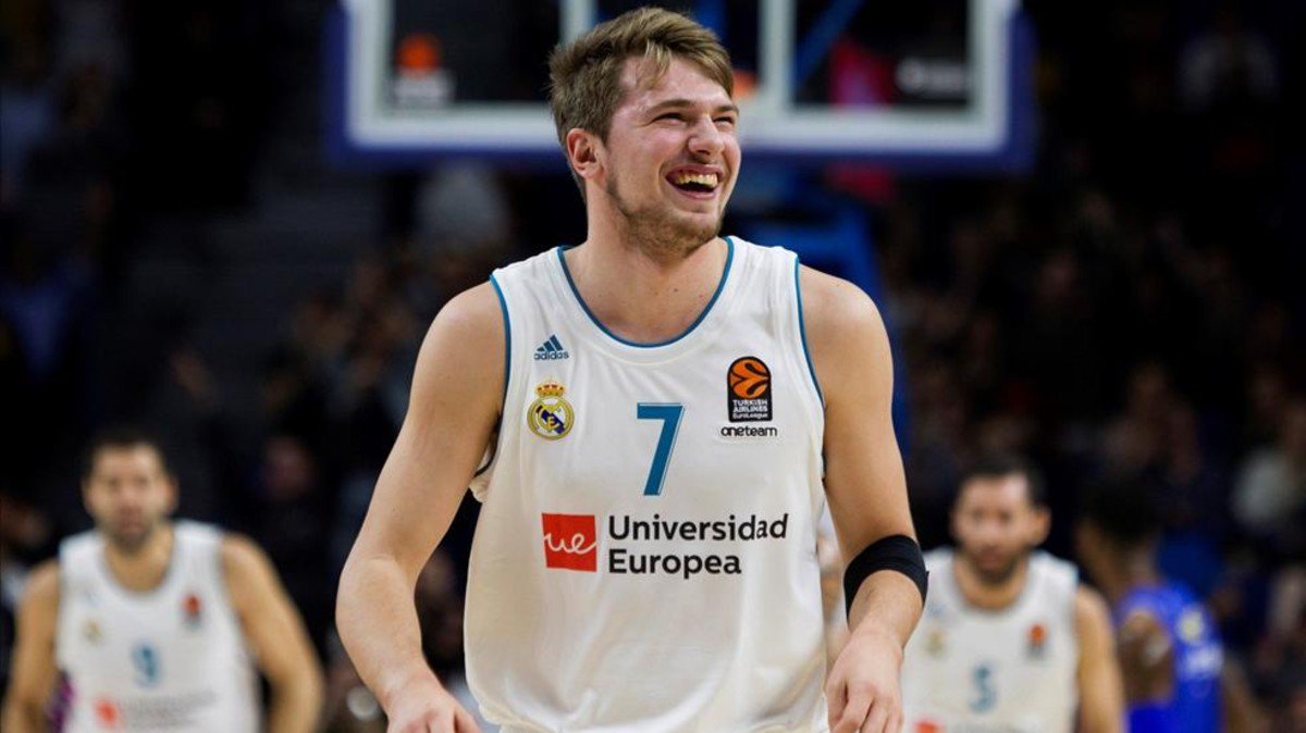 sport's tweet photo. #NBA | Doncic se apunta al Draft de la NBA... para desgracia del Madrid 😅 https://t.co/oD8VXRfV7i https://t.co/Z2xDcoL2li