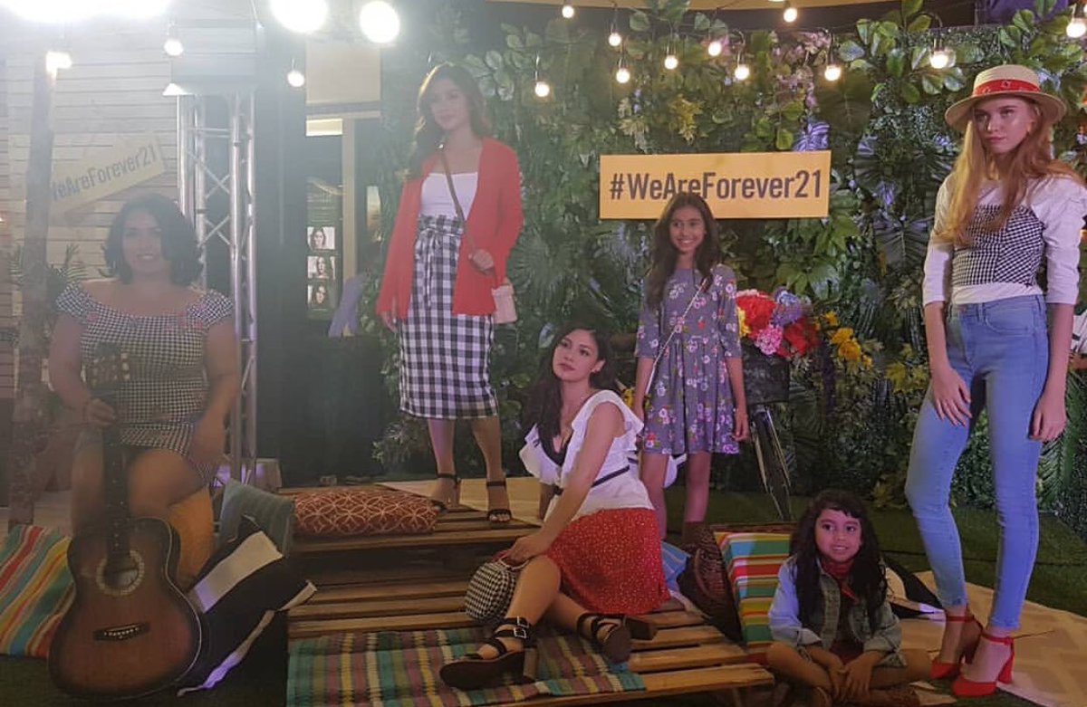 KamilleBunnies's tweet photo. The First-ever Philippine Ambassadors of @Forever21ph !! #WeAreForever21 https://t.co/48I2OUupIu