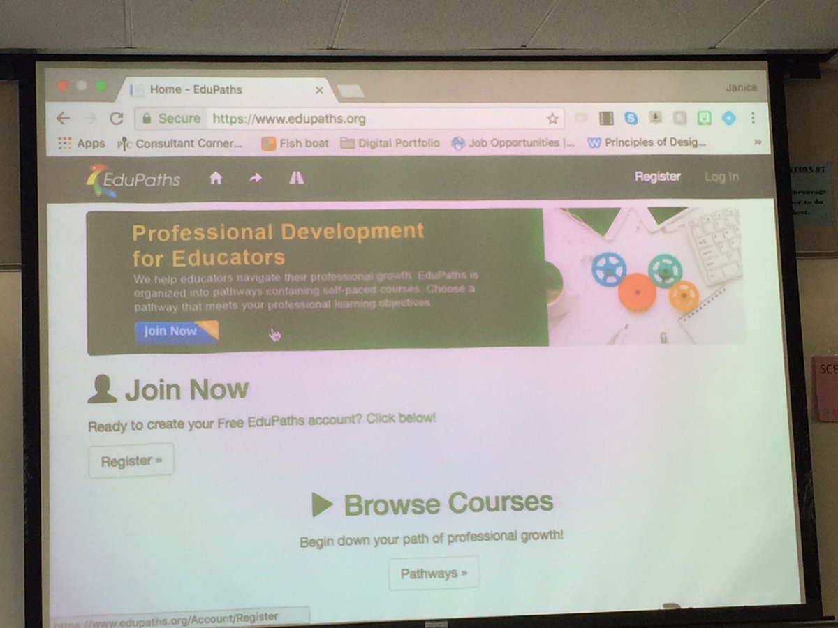 NicolHowald's tweet photo. @TechieKato is sharing information about @EduPathsMDE at #GLBtech2018 https://t.co/vDSIeBymgl