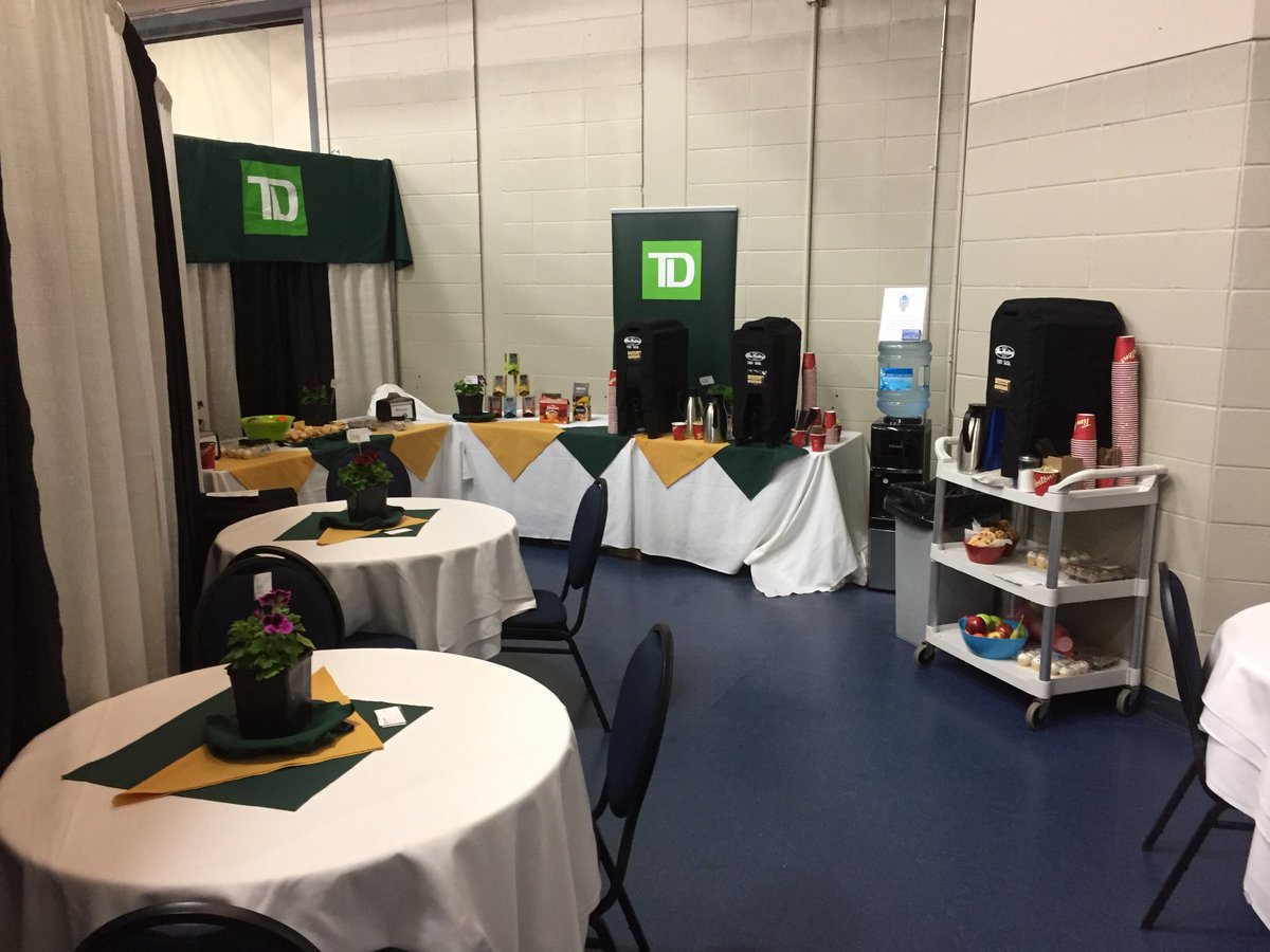TKedmonton's tweet photo. Things are going great at the #fstradeshow we are #HumboltdStrong today! @monica_golab @CanadianLinen @FtSaskChamber @janinesikorski4 @ToddLinnen_TD https://t.co/46l9GXgSgw