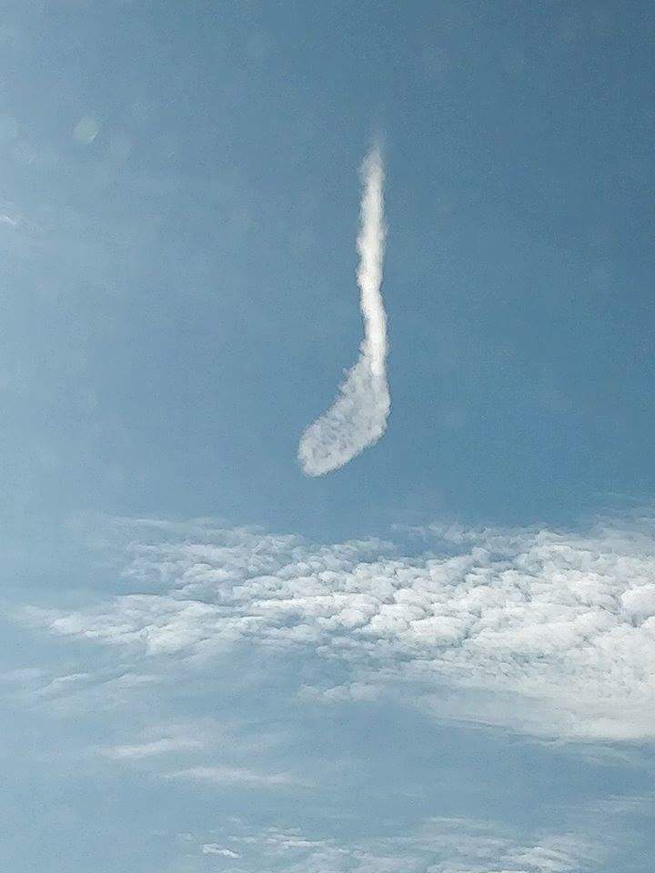 MsDemkowicz's tweet image. Spotted in Saskatoon yesterday...

The sticks have finally reached their destination 💚💛 #HumboldtStrong

(Photo credit:  Stephanie Galenzoski)

Source: 92.9 The Bull