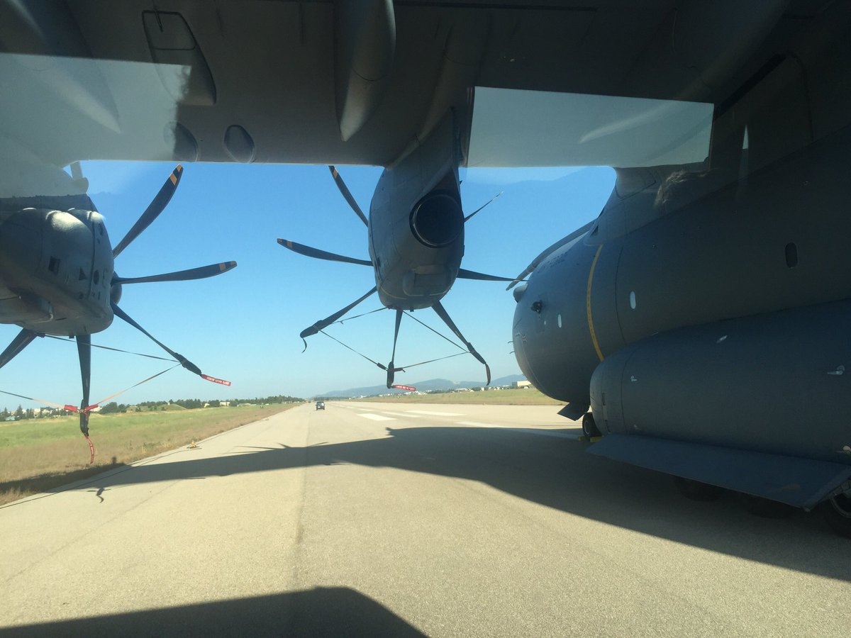 Adam_E_Roche's tweet photo. Turns out we did get here first...by about 20 hours! #bigfueltanks https://t.co/AoRxnt4nx0