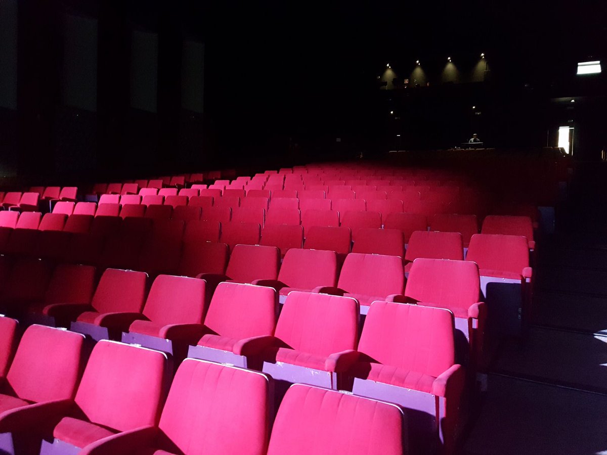 En hora y media... ¡Empezamos!
En el <a href="/truiteatre/">truiteatre</a>, a las 21:00.
¡Corre, no llegues tarde!
#concierto #concert #coro #choir #musica #music #gospel #palma #mallorca #palmademallorca