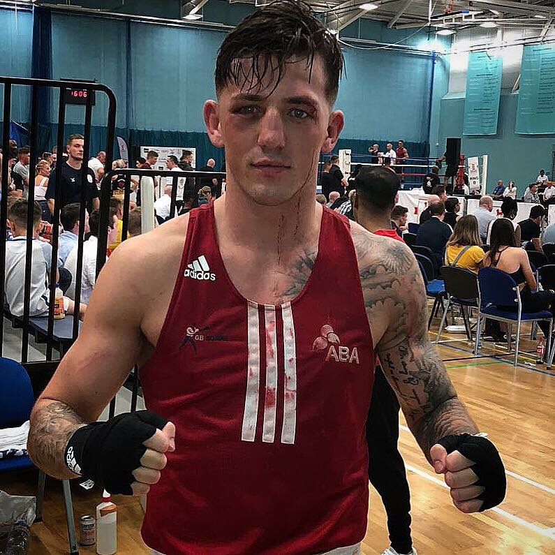 Hodbox's tweet photo. 2 From 2 Into The Elite Finals. Fantastic Achievement For @reynoldsboxing And Hamza #TeamHodBox ๐ฅ๐ฅ๐ฅ๐ฅ https://t.co/Bi5MBpQ3MJ