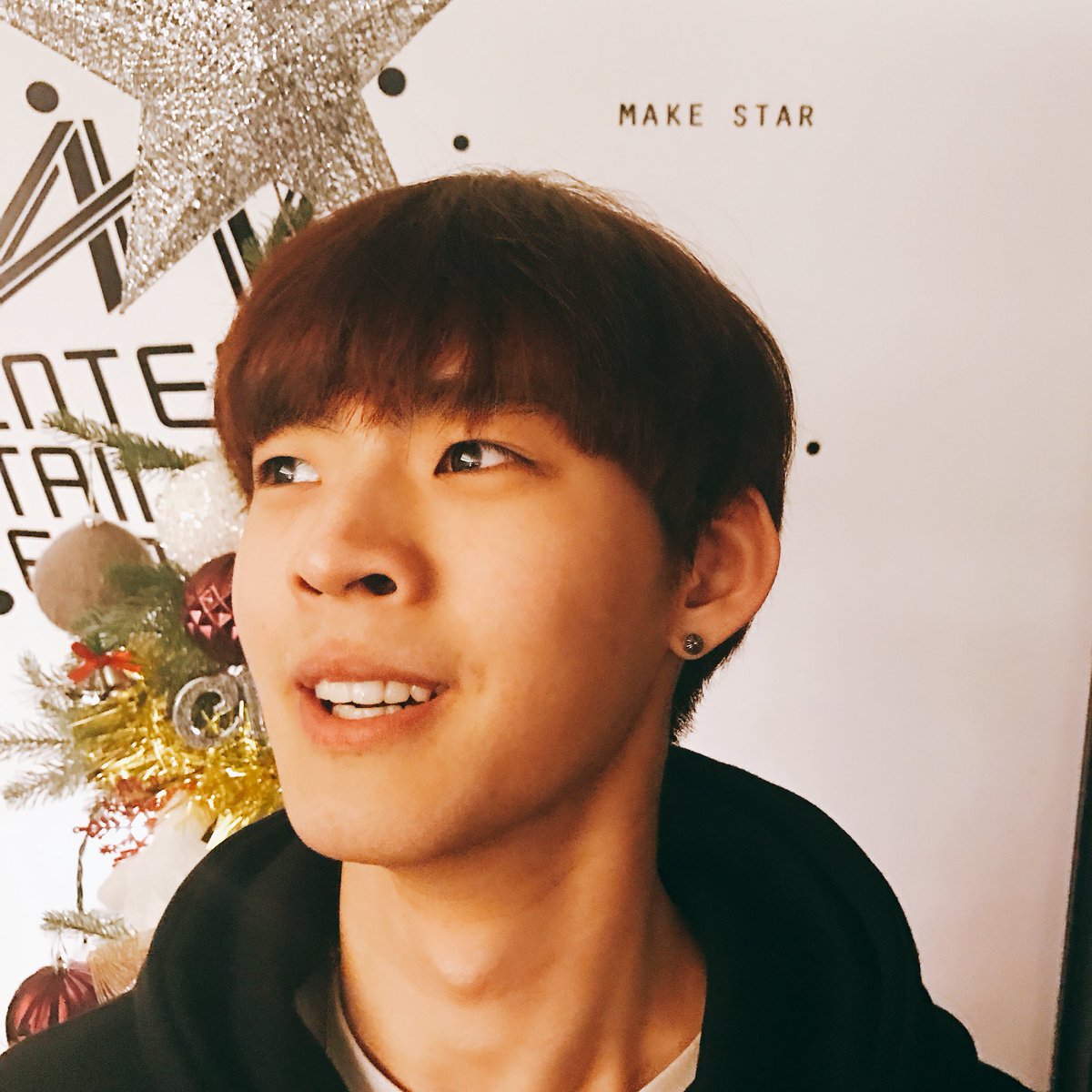 ONF_members's tweet photo. [#제이어스] 김노루 생일축하한다 👏🙌👏🙌
오늘은 마음껏 연습하도록 ! 🦌 
#효진 #생축❤️ https://t.co/iaaMnFiFaz