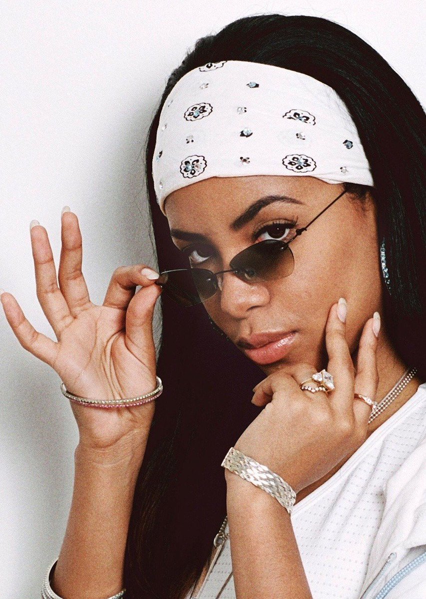 archiveaaliyah's tweet photo. https://t.co/wl361nKkTr