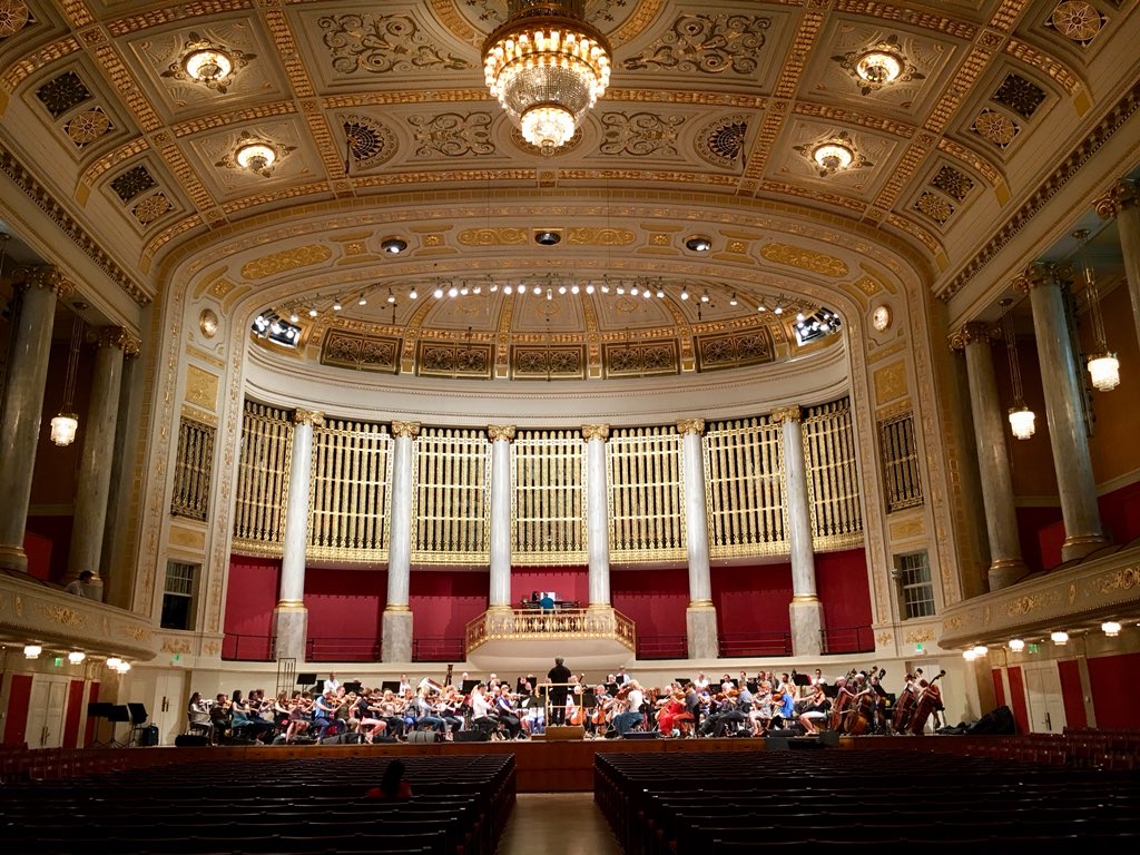 IntermusicaLtd's tweet photo. Beautiful day in Vienna @Konzerthauswien with the orchestra of the @RoyalOperaHouse &amp; Antonio Pappano #IntermusicaTours https://t.co/5udvLUbqtT