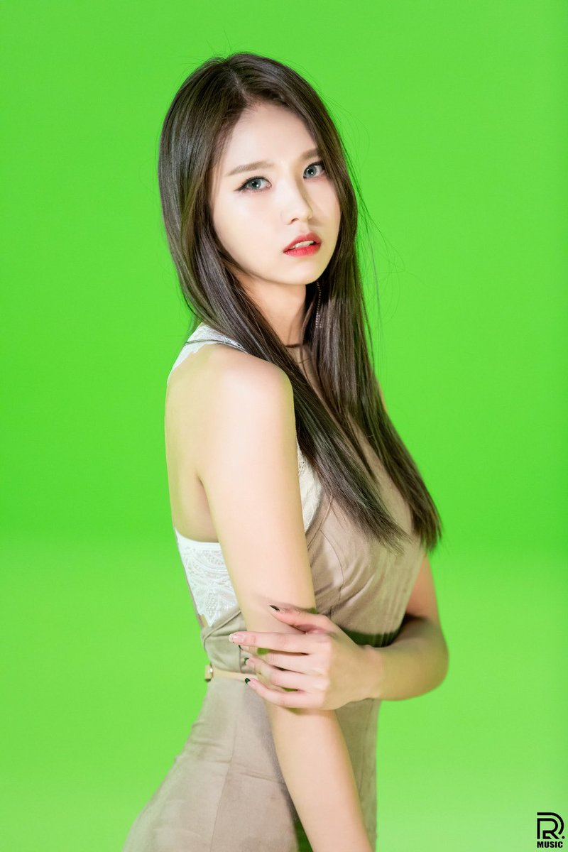 ATiny_WayZenNi_'s tweet photo. HAPPY BIRTHDAY YUMIN🎂🎈 Apr. 22, 1994 #Yumin #KimYumin #rania #a1st #Ttabo #Hyeme #Jieun #Ziu #kpop #idol #pretty #happyYuminday https://t.co/F9lgknC0qy