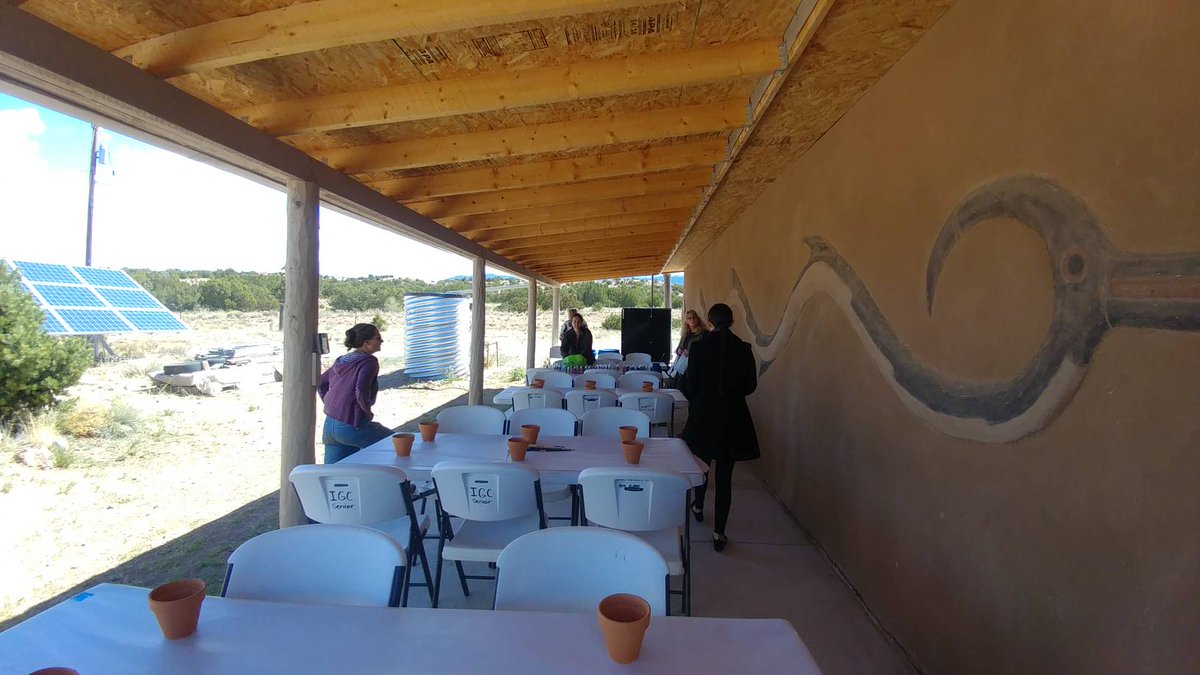 We are about to start art making!

#NewMexico #AATA #ArtTherapy