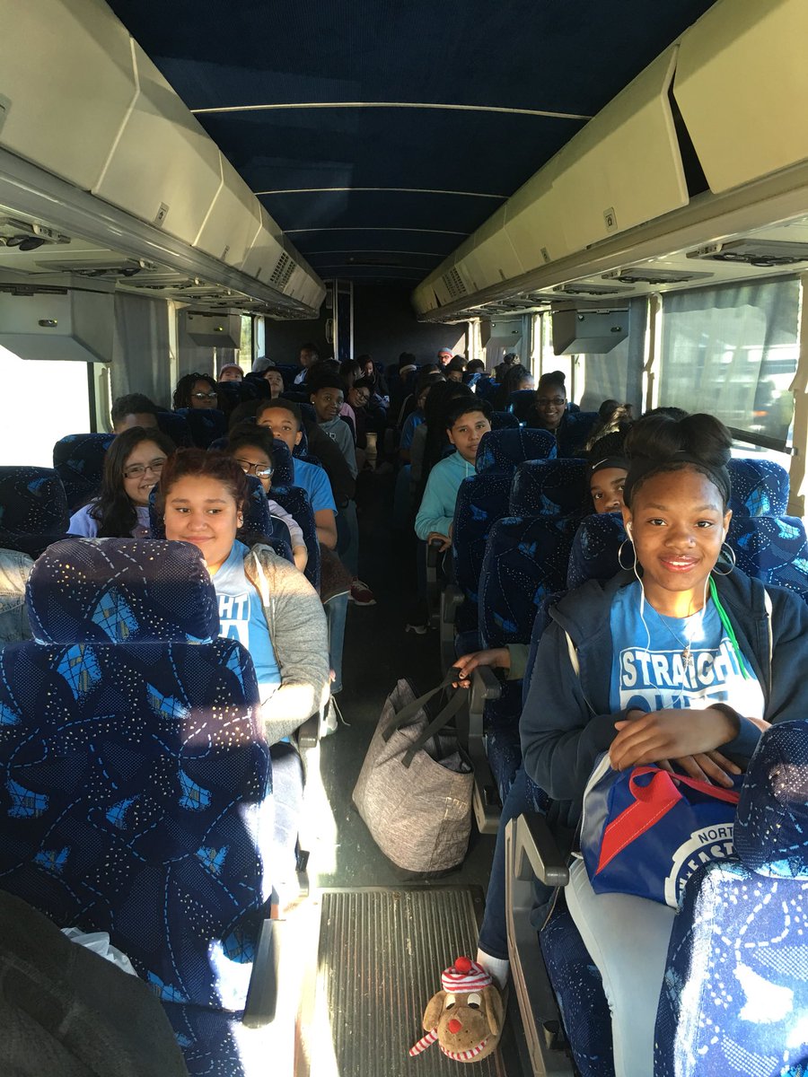 WellcomeMiddle's tweet photo. Wellcome @AVID4College students visited UNCW and had a Q&amp;A with  former Valedictorian! Thank you Sarah Shingleton for sharing about your high school and college adventure. #wmsgoodtogr8 https://t.co/y7mHrdwznO