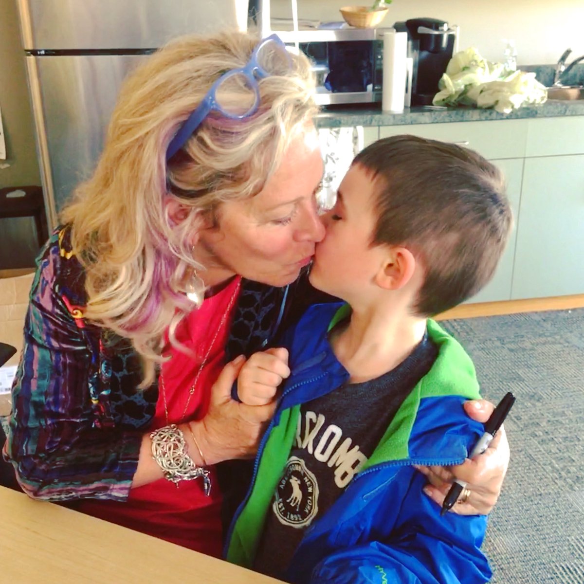 Kel_K's tweet photo. @sherfitch Today we met a beautiful soul who has inspired so many children with her colourful poetry. These two shared a very special moment. We adore Sheree Fitch! #toesinmynose #everbodysdifferent https://t.co/BtRUoP9xKp