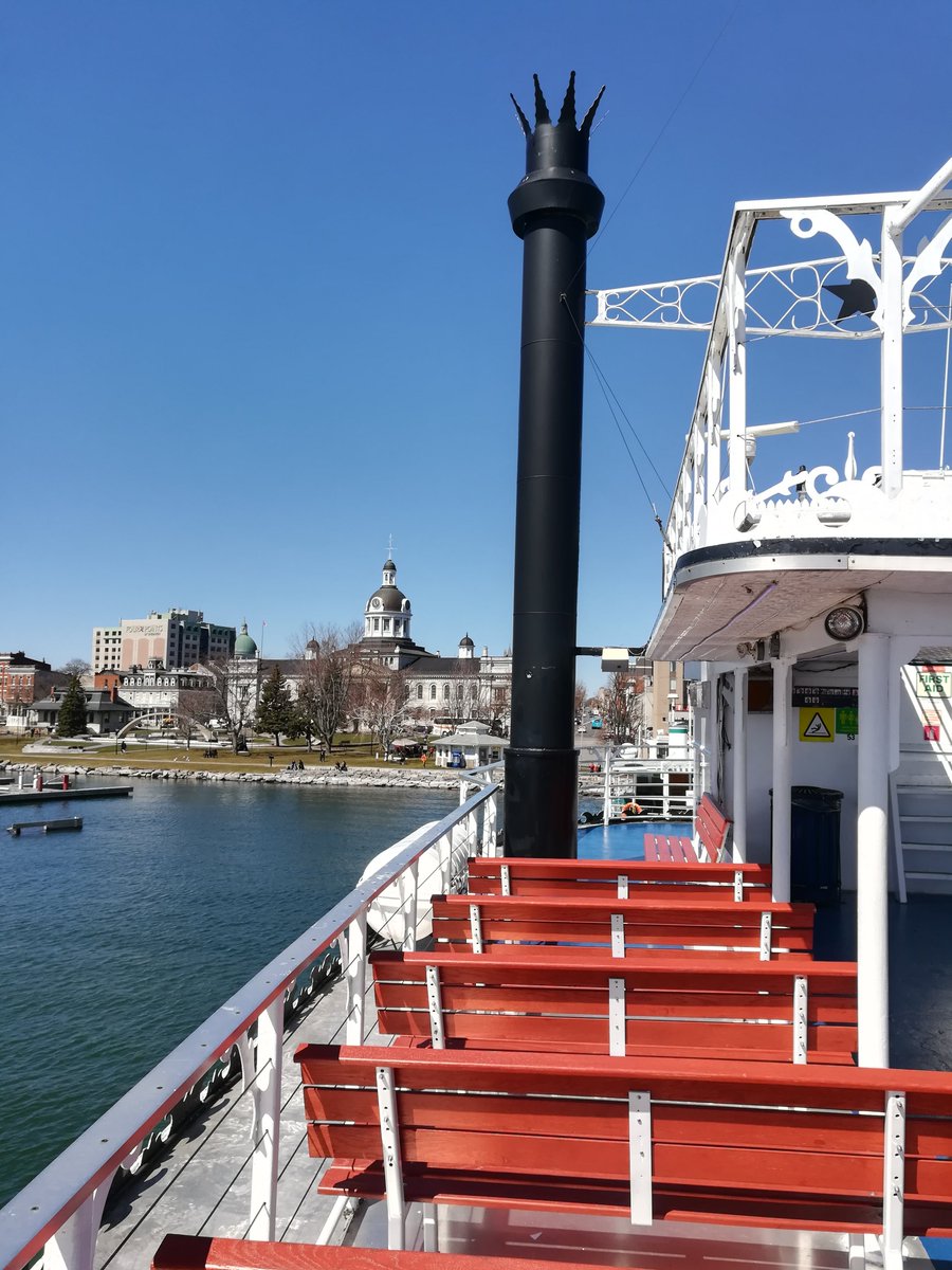 k1000cruises's tweet photo. First cruise of the year!  The Island Queen sails for the #1000Islands from downtown #ygk every day at 12:30pm, starting TODAY!  Full schedule: https://t.co/POn9tip1AH https://t.co/a1CQjeVyJw