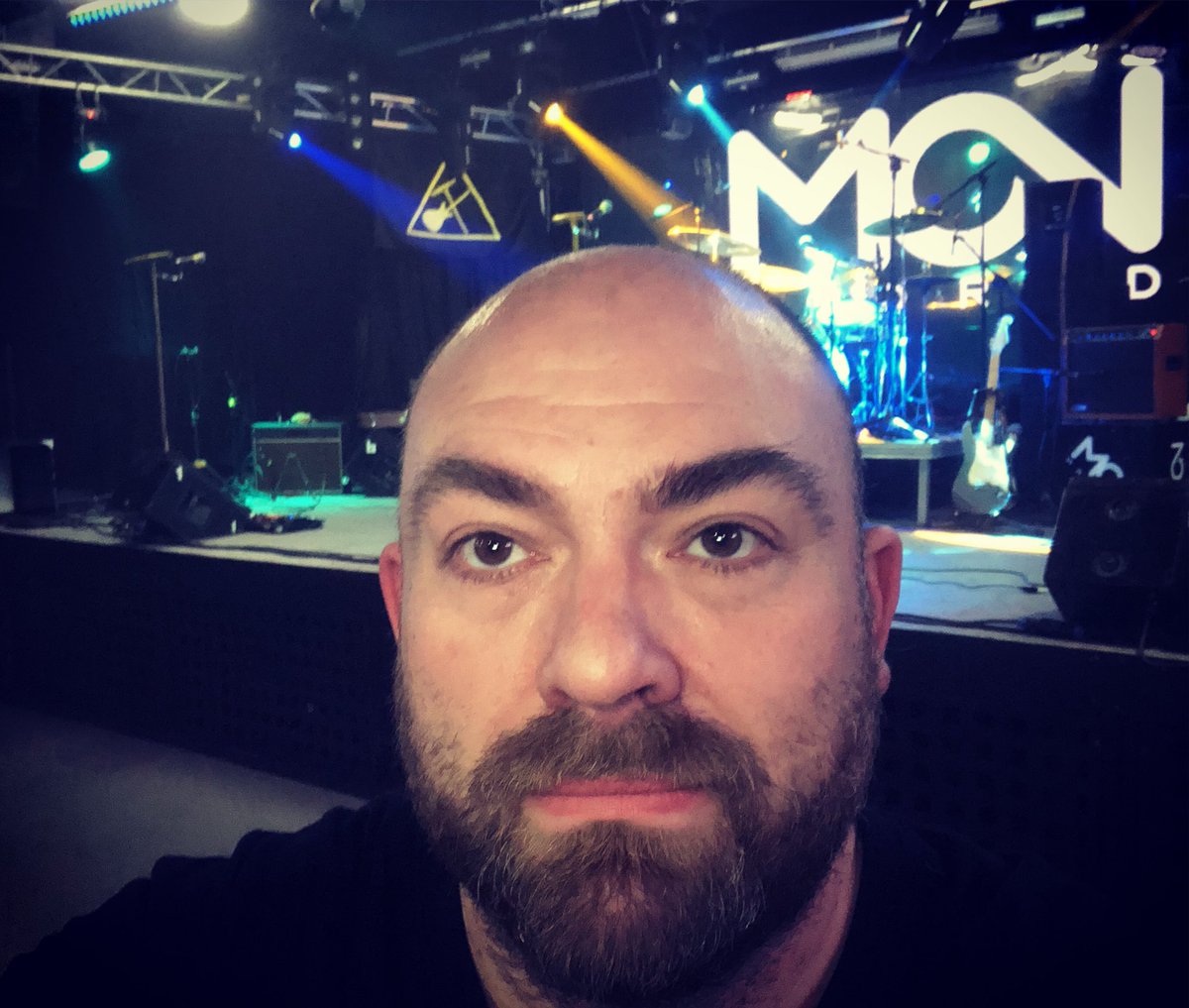 chivi_jose's tweet photo. Preparado para telonear a unos grandes, “LOS BERRONES”. ¿A qué esperáis para venir? #losberrones #chivi #concierto #madrid #salamonlive https://t.co/SZncaTyYAD