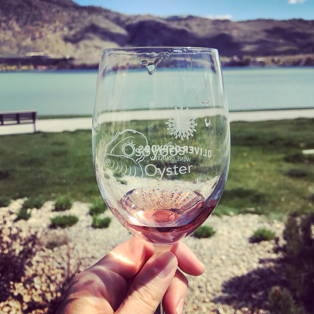 The Deep Sea Garden Party <a href="/WatermarkResort/">Watermark Resort</a> — <a href="/osoyoosbc/">Destination Osoyoos</a>’s <a href="/OOysterFest/">OsoyoosOysterFest</a> afternoon event pairs oysters with lovely South Okanagan wines &amp; cideries. Cheers! #OOysterFest2018