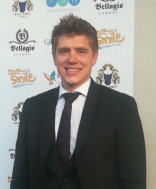 karensweet1959's tweet photo. Thank you for all your lovely photos of #OUASGrandBall2018 💝
It looked like you all had an amazing night 😃😘
#Robron https://t.co/QgYtDUZ7Vb