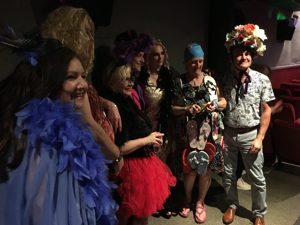Folks dressing up for Priscilla Zqueen of the Desert tonight <a href="/FilmIlfracombe/">Ilfracombe Film Fest</a>  great fun!