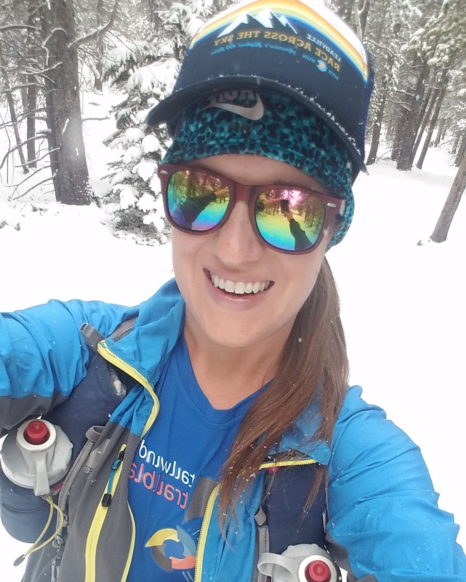 jillrun4life's tweet photo. "It never gets easier, you just get stronger."
3 hours and 30 minutes of digging deep at 10,000 ft in the snow fest Colorado. #LeadwomanORBUST #doubledigitrun @LTRaceSeries @AltraRunning @injinji @gotailwind @UDhydrates https://t.co/X0etxLzJCs
