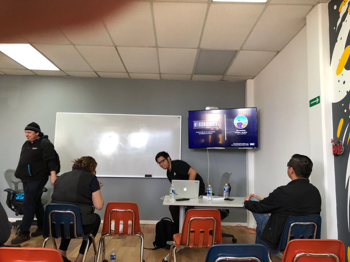 mhcornejo's tweet photo. Sigue el grupo de AWS Tijuana #intertij https://t.co/JrtdlyF1Kb