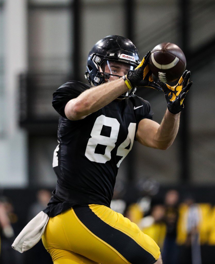 CopelandKelton's tweet image. 2018 @HawkeyeFootball Spring was a success! Making strides in the right direction by keeping our sights focused on whats important- Take advantage of your opportunity. #IowaEdge #Outwides #TrustTheProcess