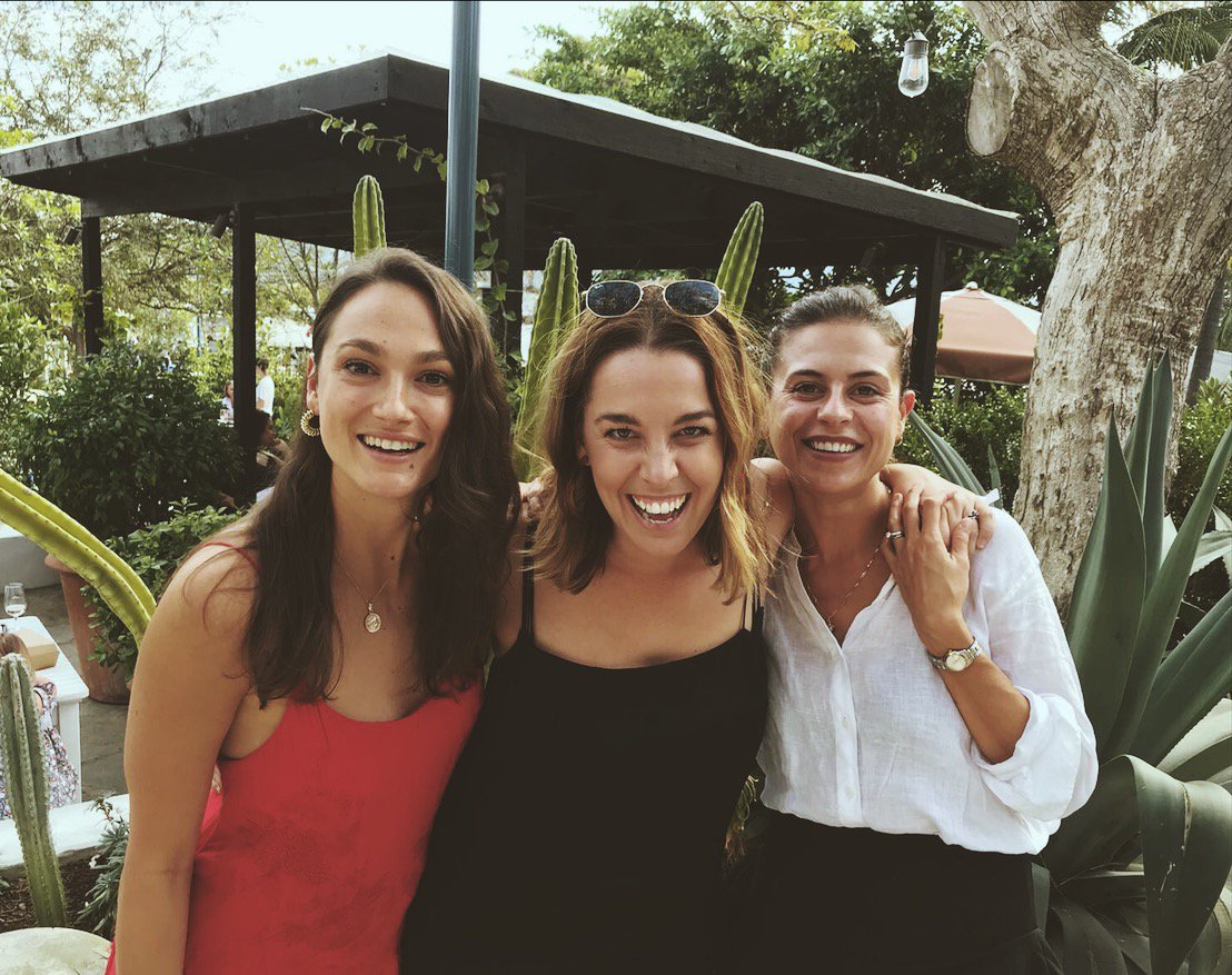 SimoneCollignon's tweet image. Always so refreshing to step out of full time #mummode and reconnect with some of my fave #ladylegends in one of Sydney’s finest establishments @merivale #thenewport 😄🙏🏽🥂