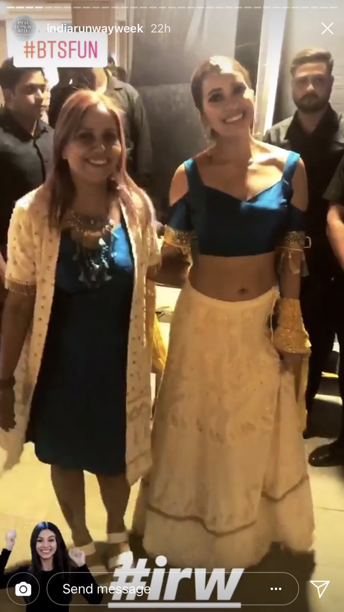 AshaNegi_Fans's tweet photo. Beautiful Asha Negi with Soniya Saanchi at India Runway Week #IndiaRunwayWeek #DLFPlace 
Credit: Indian Federation For Fashion Development’s instagram story https://t.co/Iqj0UApfon