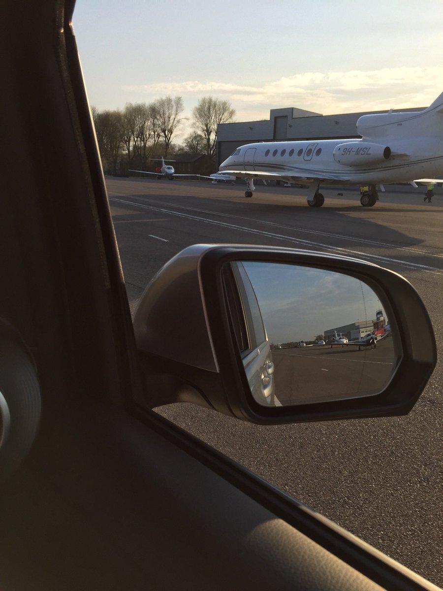 GplCars's tweet photo. #chauffeur #vip# #private #jet #SaturdayMotivation https://t.co/X20VMBXlTq