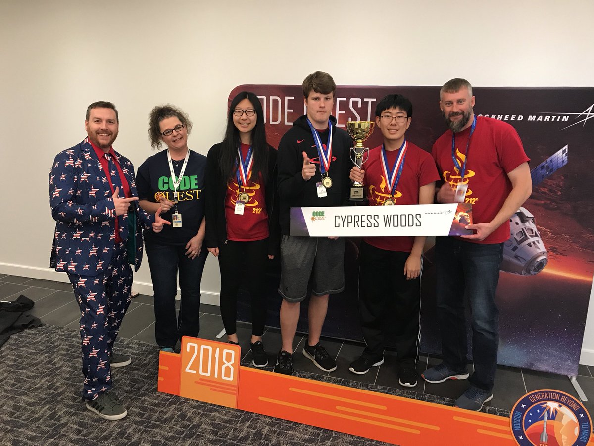 CodeQuest_mc's tweet photo. Advanced champions!!! #codequest2018 https://t.co/YClJV7LnS6