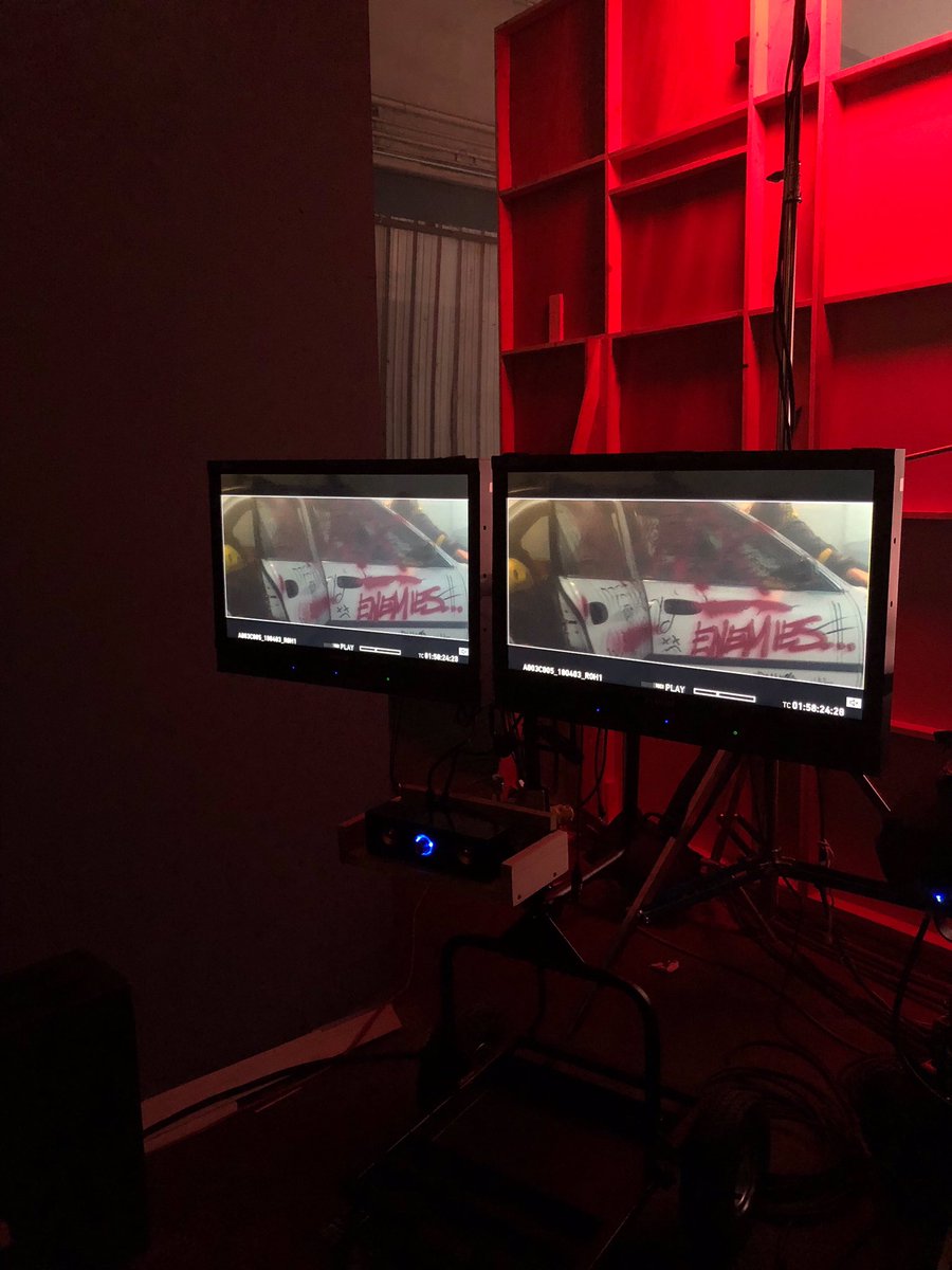 CHVRCHES's tweet photo. https://t.co/5BXSO6ComI