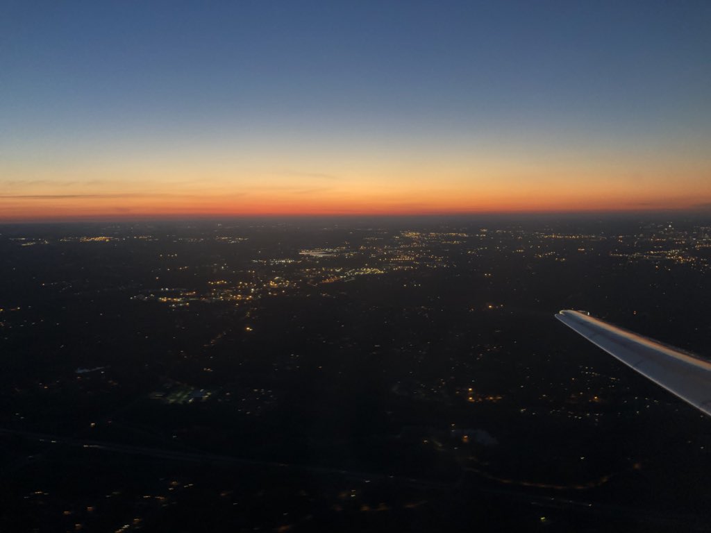 PaniniPete's tweet photo. Early morning outta Charlotte! @CNNAirportNet #outmywindow #sunrise #ppadventures https://t.co/mOGoclqg3a