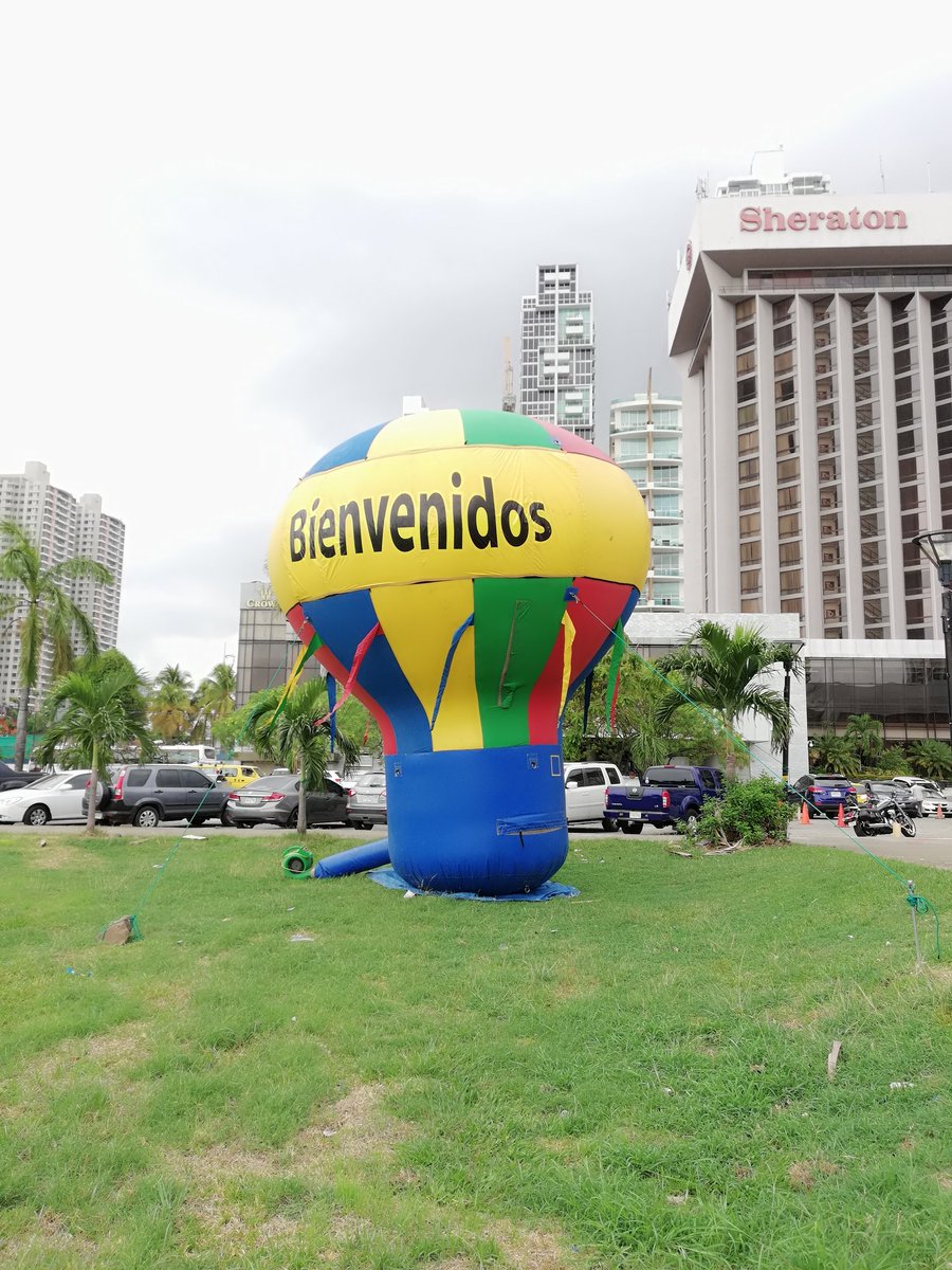 VeranoAutoShow's tweet photo. ¡Opciones! En el #VeranoAutoShow2018 tienes las mejores marcas de auto, financieras y además entretenimiento. ¡Ven a Atlapa! Te esperamos. https://t.co/KdYVVydR8N