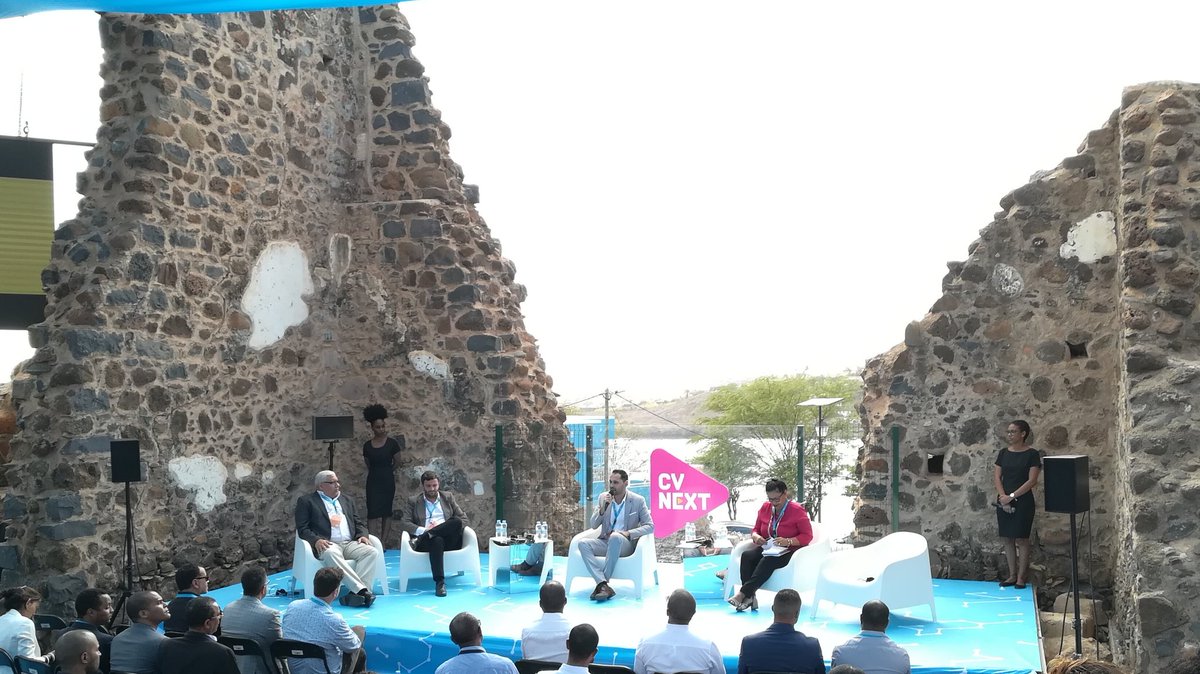 ethesun's tweet photo. Estamos no CV Next em Cabo Verde... Guiné-Bissau what's next? #cvnext #Africainnovation #guinebissau https://t.co/DpEM2T9yRu