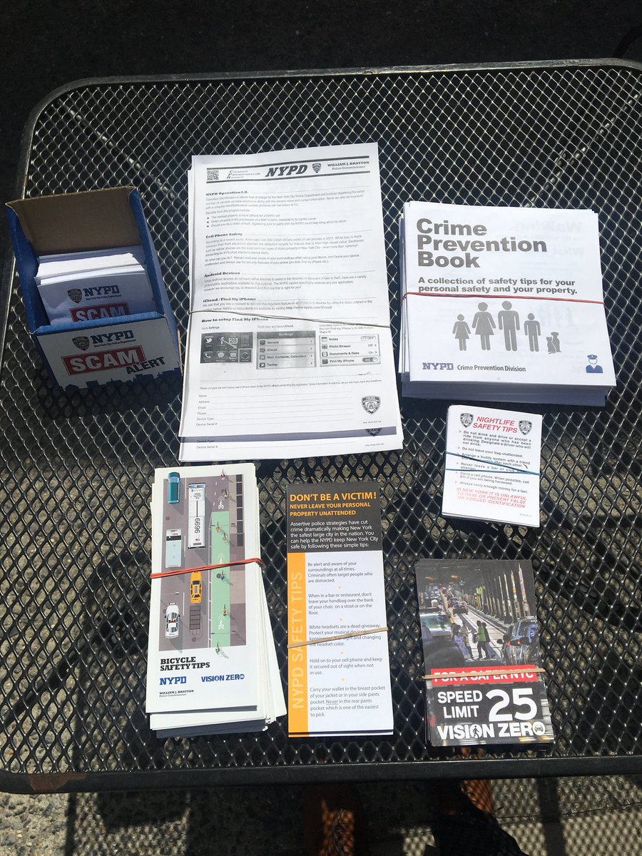 NYPD6Pct's tweet photo. Community shredding and crime prevention tips including registration of electronic devices and bikes, all this happening now Laguardia and Bleecker. Come By ! #Community #West Village #BAMRA #CommunityBoard2 https://t.co/V9vxzVMQyu