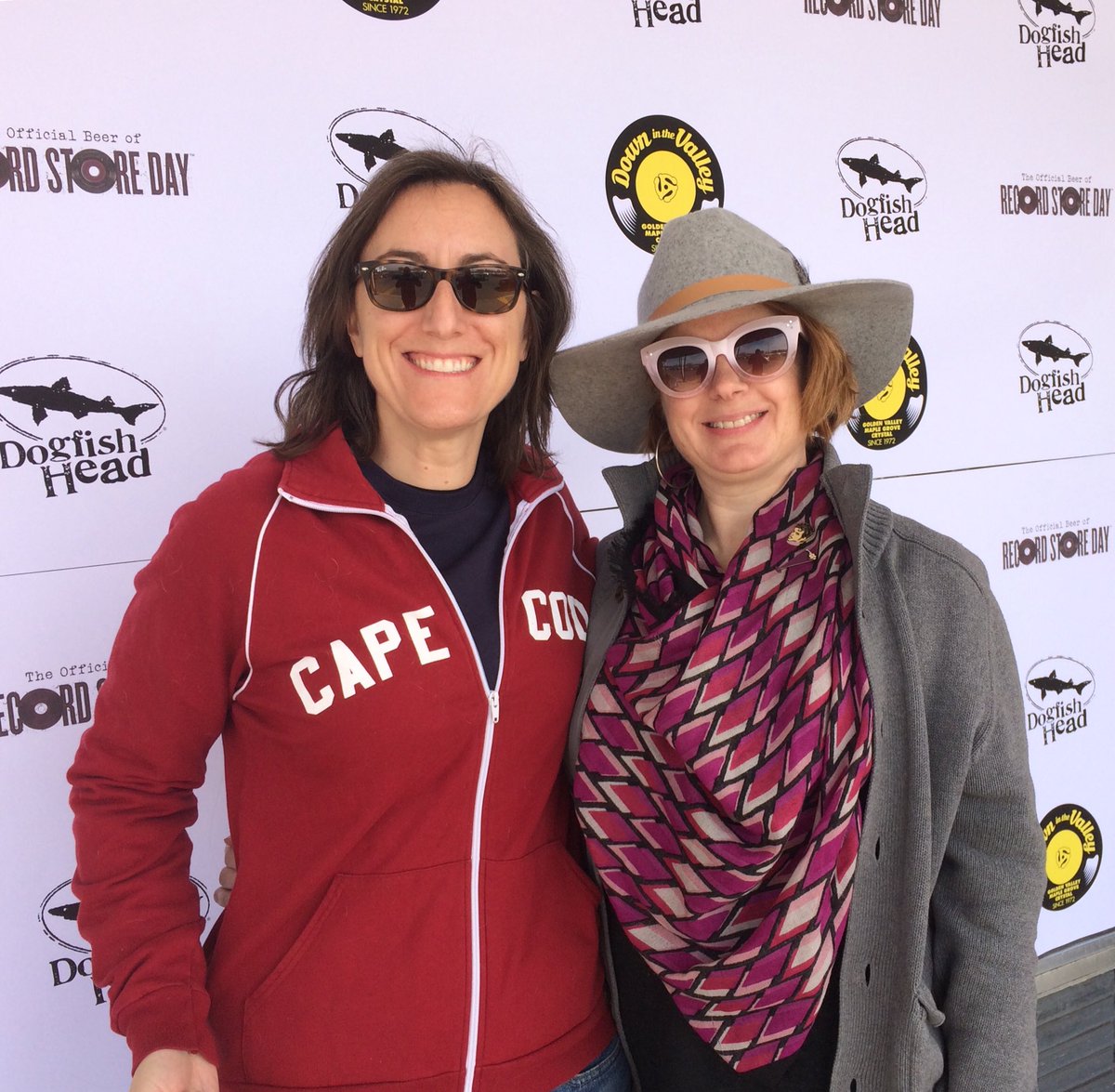 cathbritt's tweet photo. Scored our entire wish list @DownNthevalley!
#RSD18 #DITVRSD #RSDVALLEY https://t.co/9HIUb6z3rH