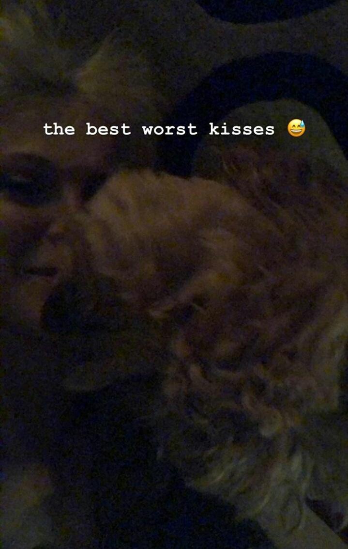 New pics 📸 of Hayley via Instagram stories.