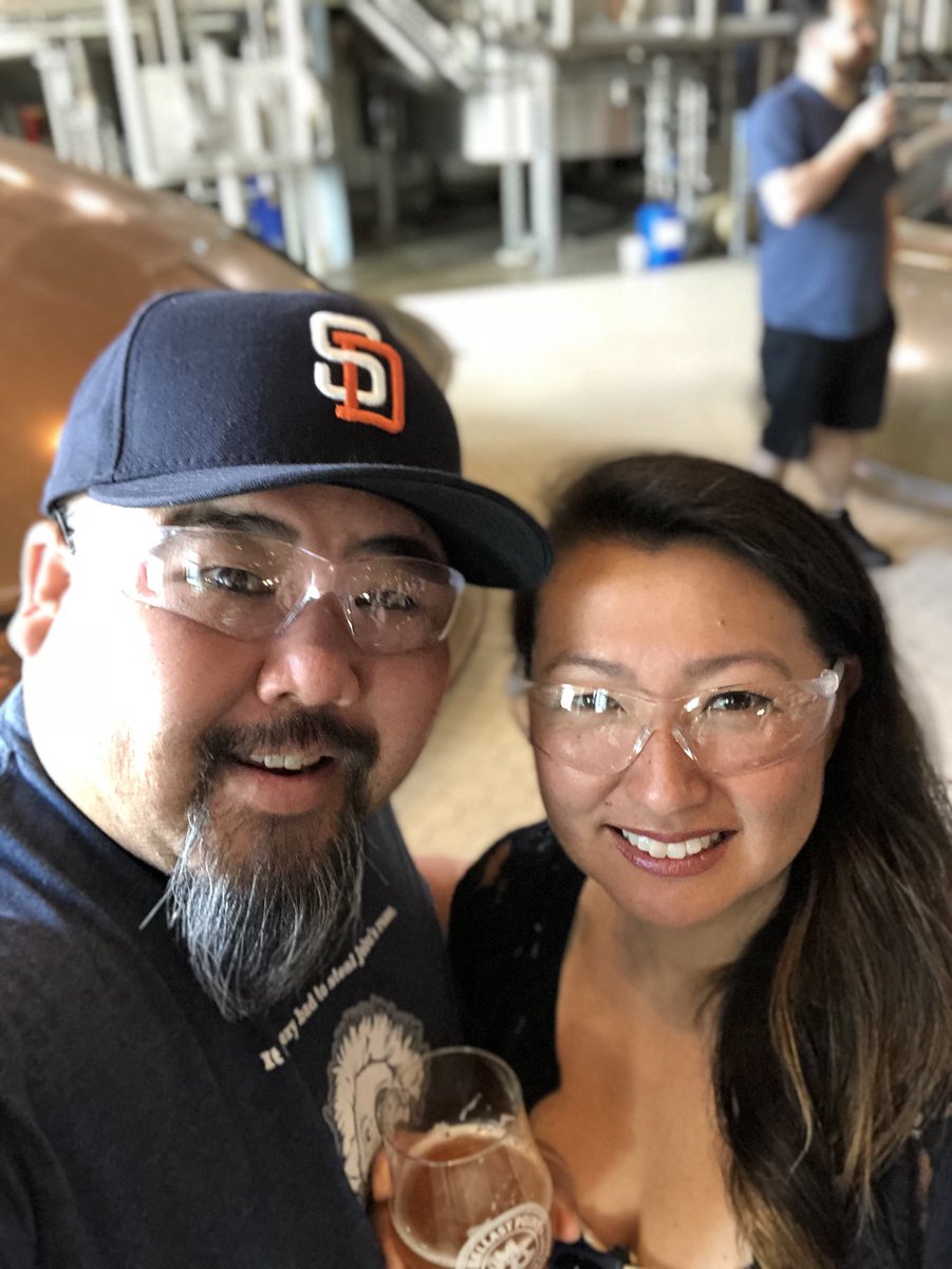 BigAhi's tweet image. Stop 1 of #PadresPubCrawl #AlohaSculpin #MadeInSanDiego @BallastPoint @Padres