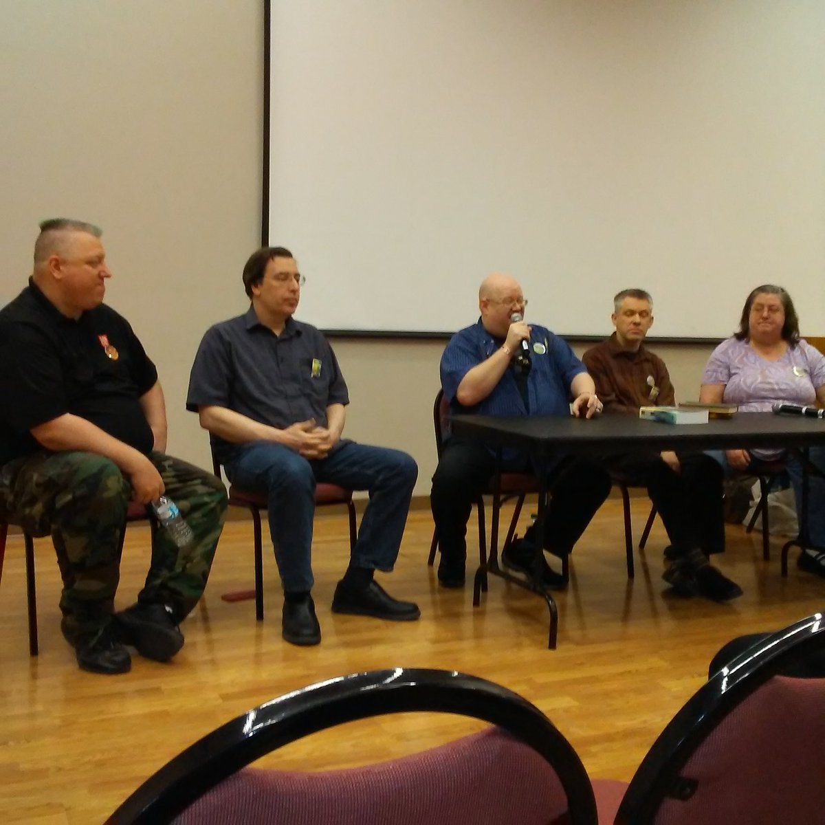 Concinnity 18
Red, White, and Who
#books
#DoctorWho 
#recommended