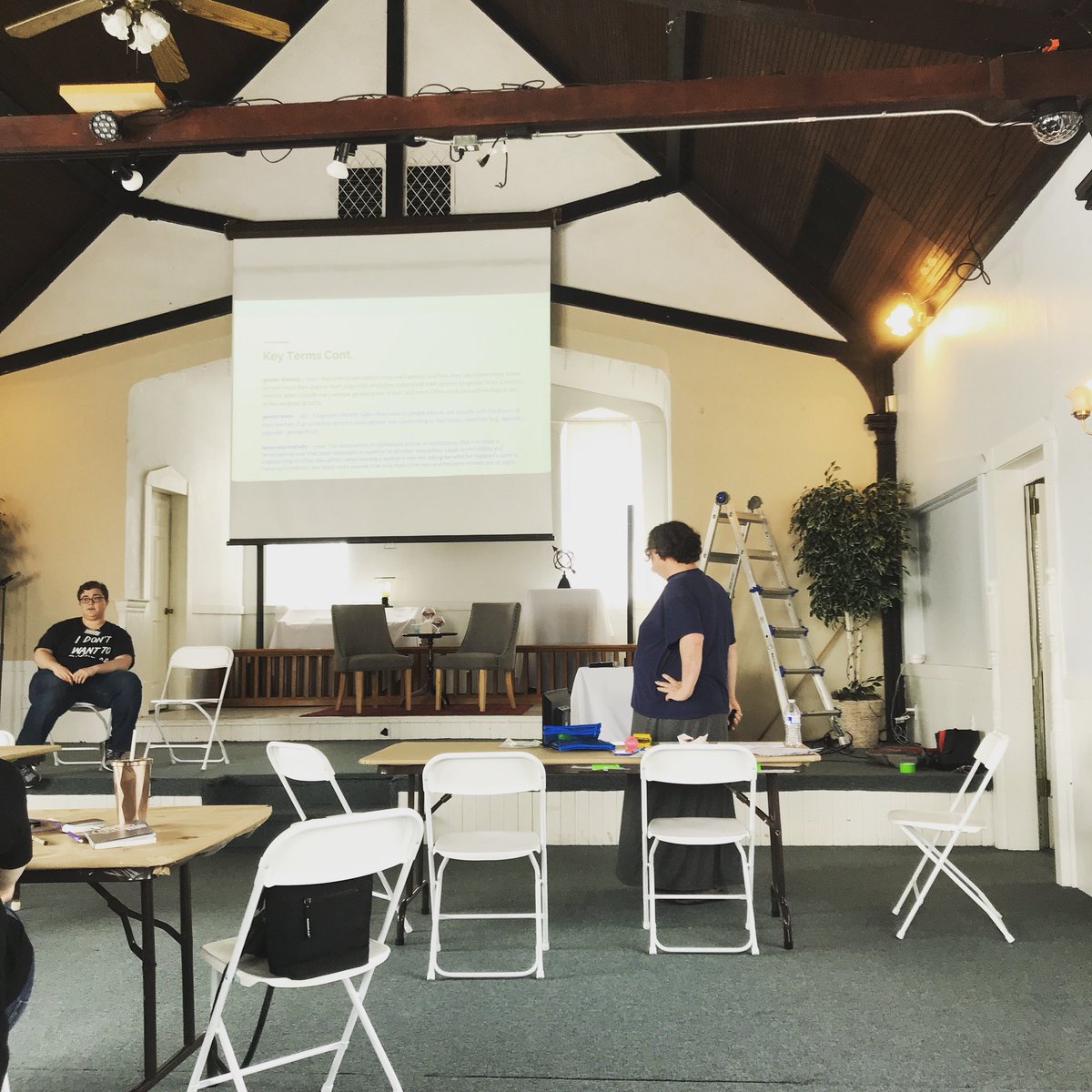HarborInclude's tweet photo. April volunteer training in progress! #lgbtq #lgbtqyouth #harborinclude https://t.co/aHbNYWxMh0