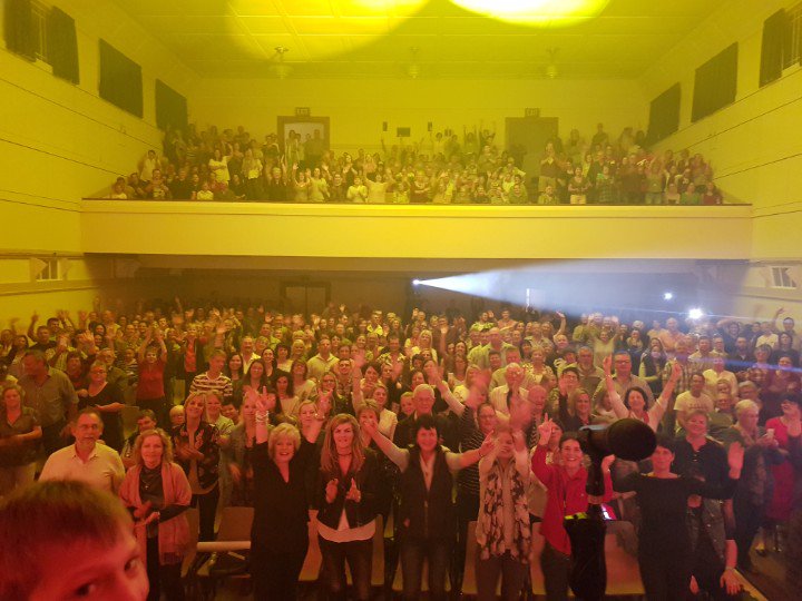 steve_hofmeyr's tweet photo. Dankie Moorreesburg!!! Wat 'n aand! https://t.co/6sfXutzAaR