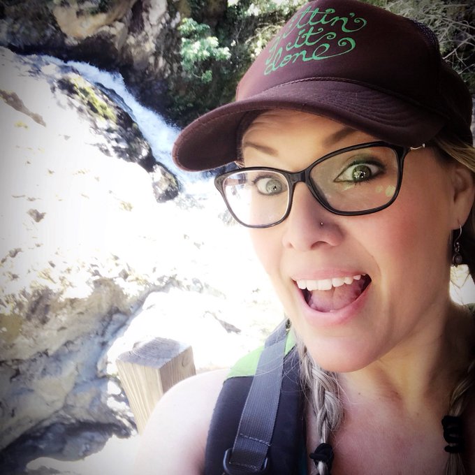 Of course I went hiking! 🌸🌻🌞🌿 https://t.co/I7vyU9dklJ<a href="/tag/itsfridaynight"class="tags"><span>#itsfridaynight</span></a><a href="/tag/thisishowiroll"class="tags"><span>#thisishowiroll</span></a>