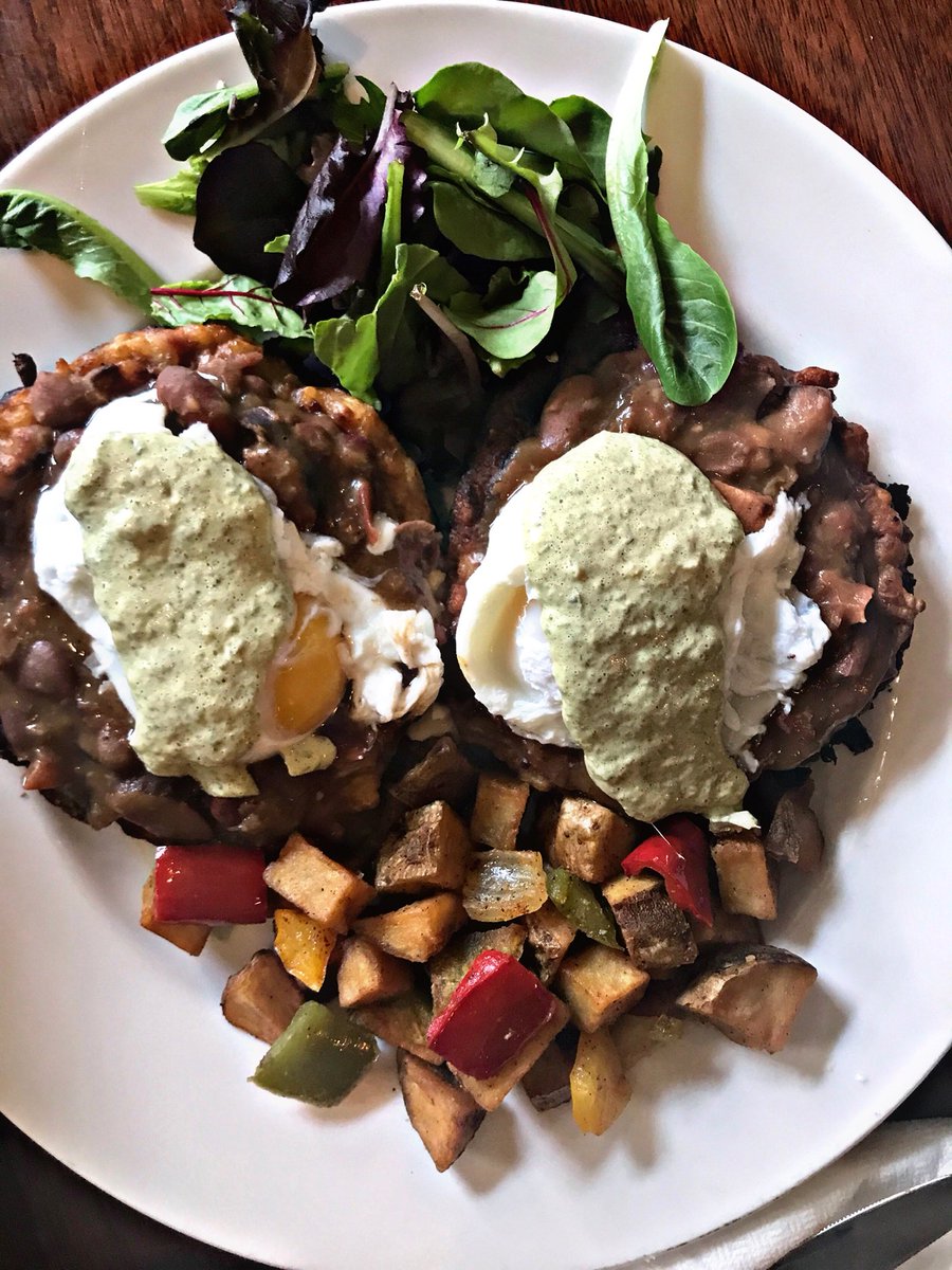 AcadiaPhilly's tweet photo. Eggs Acadia by our fantastically talented chef Sean! Comfort food to soothe your weary soul 😇 #comfortfood #love #hugs #happiness #phillyphilly #acadiaphilly https://t.co/Kw9zCAq427