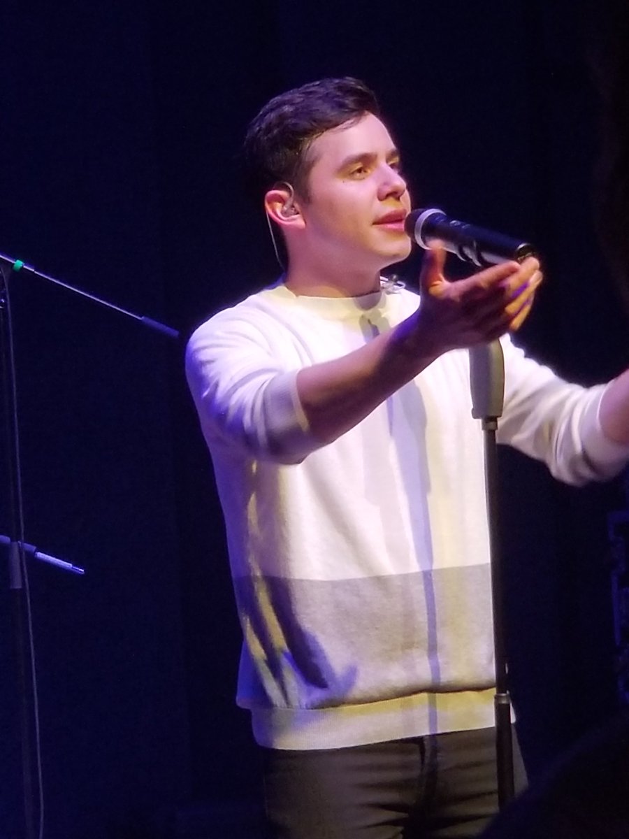 FODFansofDavid's tweet photo. A few more for you. #davidarchietour2018 #Sanantonio #austinVIP #Davidsnewshoes https://t.co/ktiwKsddX0
