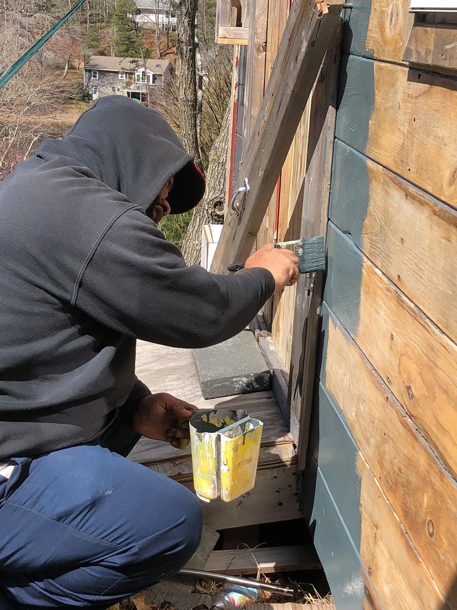 Heidrea4Hero (@heidrea4hero) on Twitter photo Loving #ComcastCaresDay with <a href="/ComcastNewEng/">Comcast New England</a>! Site #1, the Plymouth home of a Vietnam Veteran getting spruced up with weeding and mulching an entry flower bed, painting, expanding a vegetable garden, and cleaning out unwanted items. A perfect day for rewarding work! Loving #ComcastCaresDay with <a href="/ComcastNewEng/">Comcast New England</a>! Site #1, the Plymouth home of a Vietnam Veteran getting spruced up with weeding and mulching an entry flower bed, painting, expanding a vegetable garden, and cleaning out unwanted items. A perfect day for rewarding work!