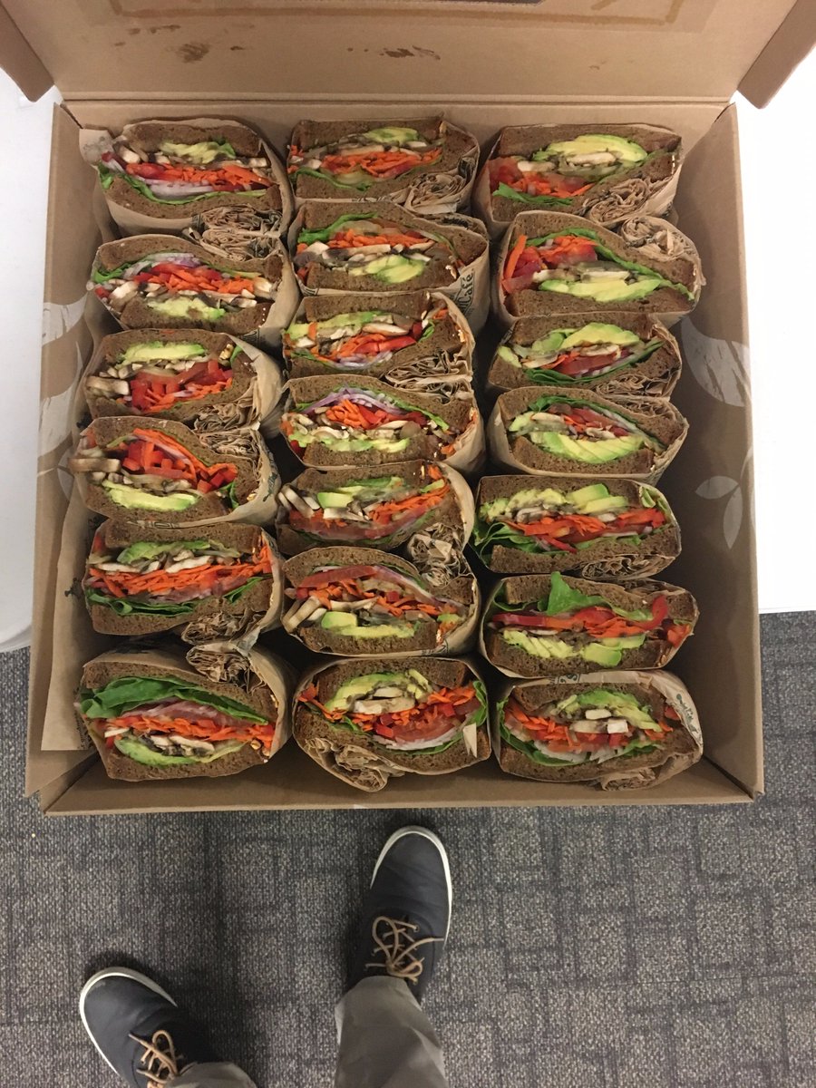 TinoHacks's tweet photo. YUMM! Tasty lunch thanks to @EriksDeliCafe and @GlicoUSA! https://t.co/Vj8Pk3yPWn