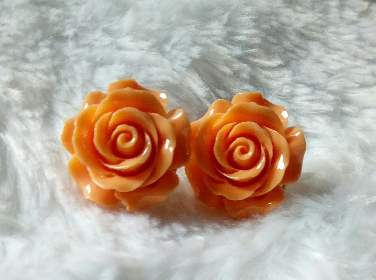 TereloisWorld's tweet photo. Studs are beautiful.... https://t.co/ELT1aWnlB5