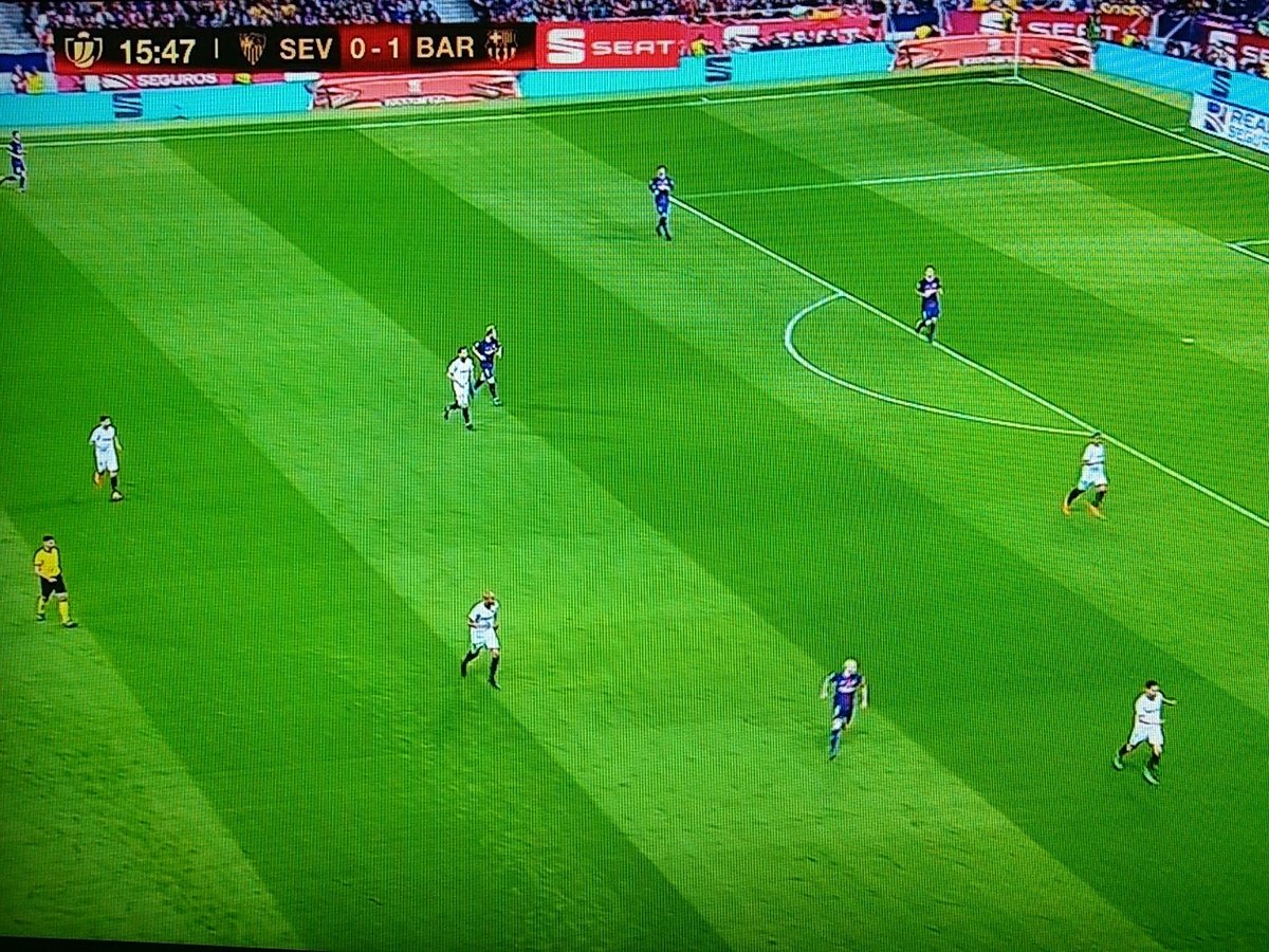 Al Paraninf de la UniSER podeu seguir en directe la final de #Copadelrei i podràs convalidar tants crèdits com gols es marquin del nostre màster en Gestió d'Esdeveniments Esportius