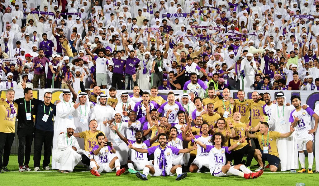 AhmadAlmzarouie's tweet photo. الف مبروك لسيدي سمو الشيخ هزاع بن زايد آل نهيان - حفظه الله 

 وللأداره واللاعبين والجهاز الفني وللأمه العيناويه تتويج كتيبه الزعيم ببطوله الدوري للمره ١٣.

ومازال للمجد بقيه يالزعيم.

 #الثالثه_عشر_بتوقيت_الزعيم https://t.co/k7wn1opGam
